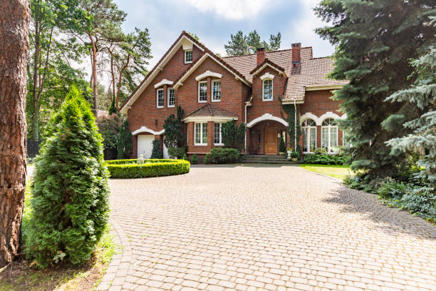 Reliable Huntsville, AR Driveway Pavers Solutions